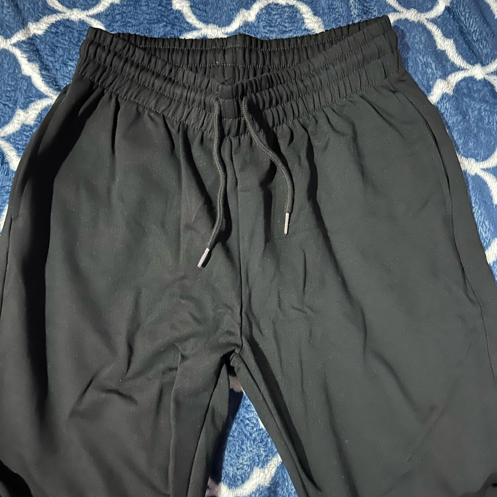 Sweatpants - Picture 2 of 7
